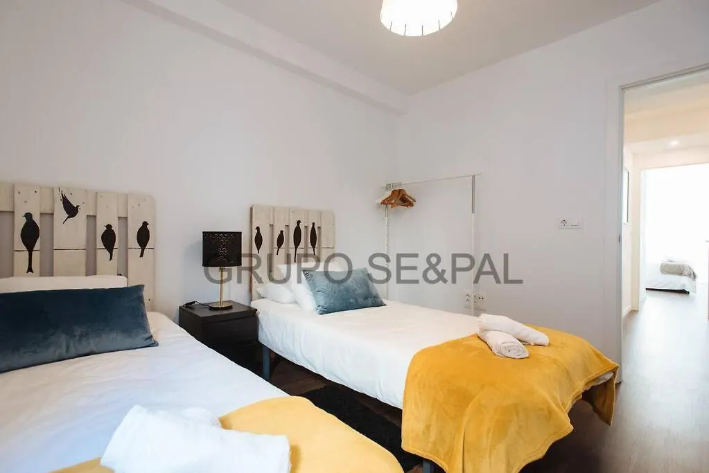 Cizq Apartment 2 Bedroom Center Cathedral And Alcazar Sevilla Spanien